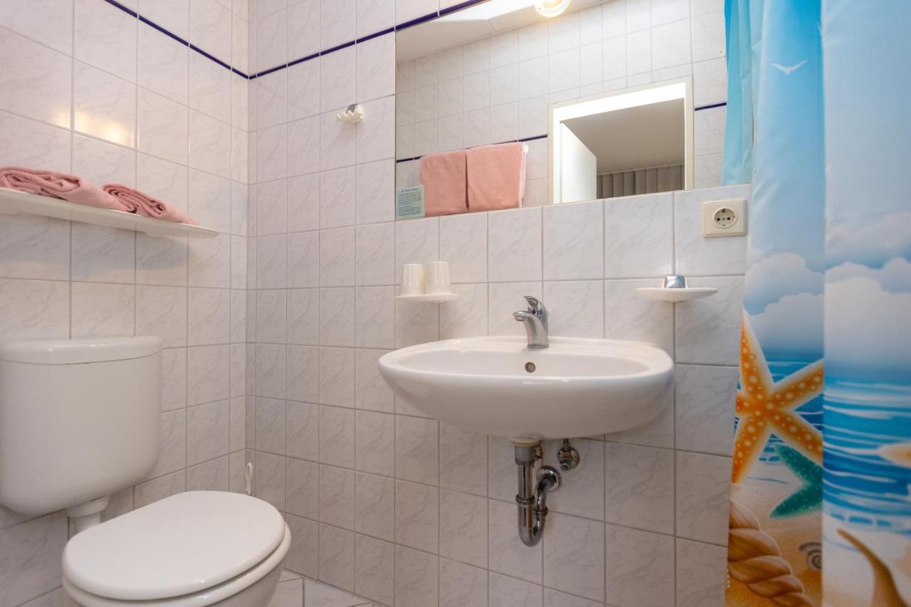 Pension Zum Lindeneck Lubz Bagian luar foto